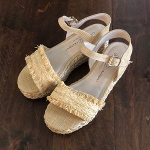 Chinese Laundry Flatform Sandals